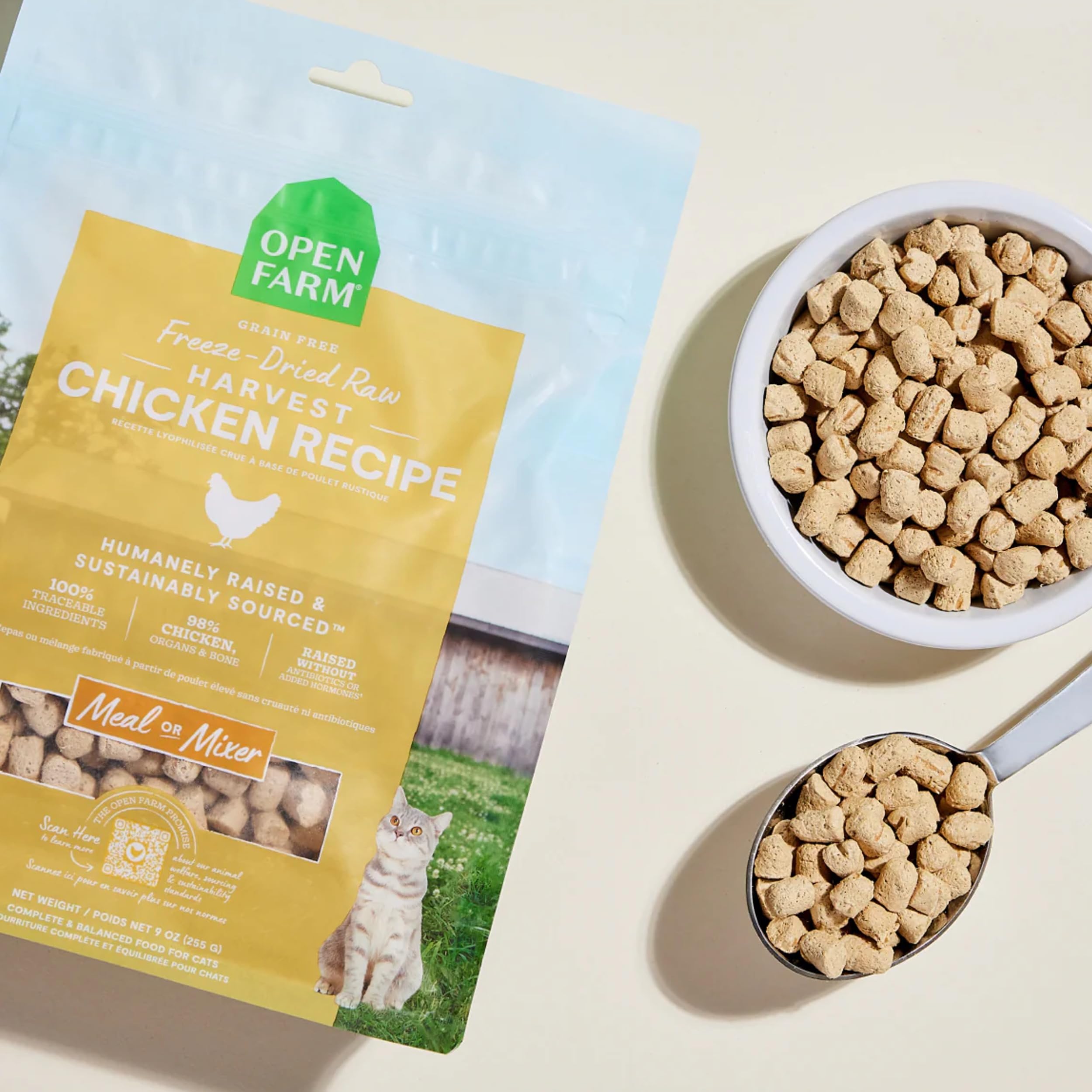Open Farm Harvest morsels chat - prélever facilement pour mélanger aux croquettes
