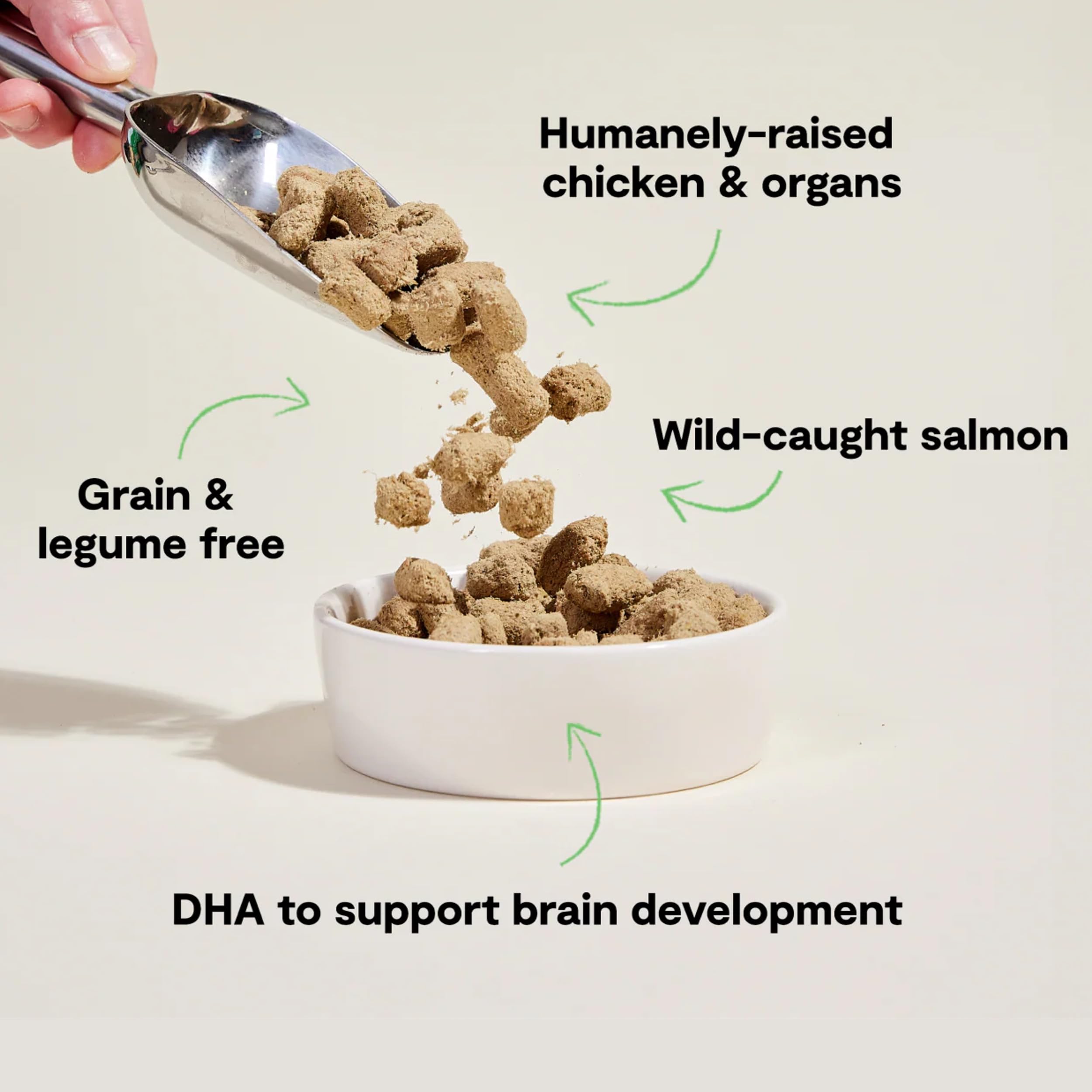 Open Farm ingrédients biologiques – légumes et superaliments pour alimentation équilibrée.