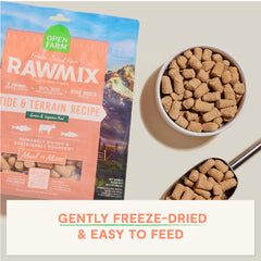 Open Farm RawMix: morceaux imbibés de bouillon d'os, arôme appétissant.