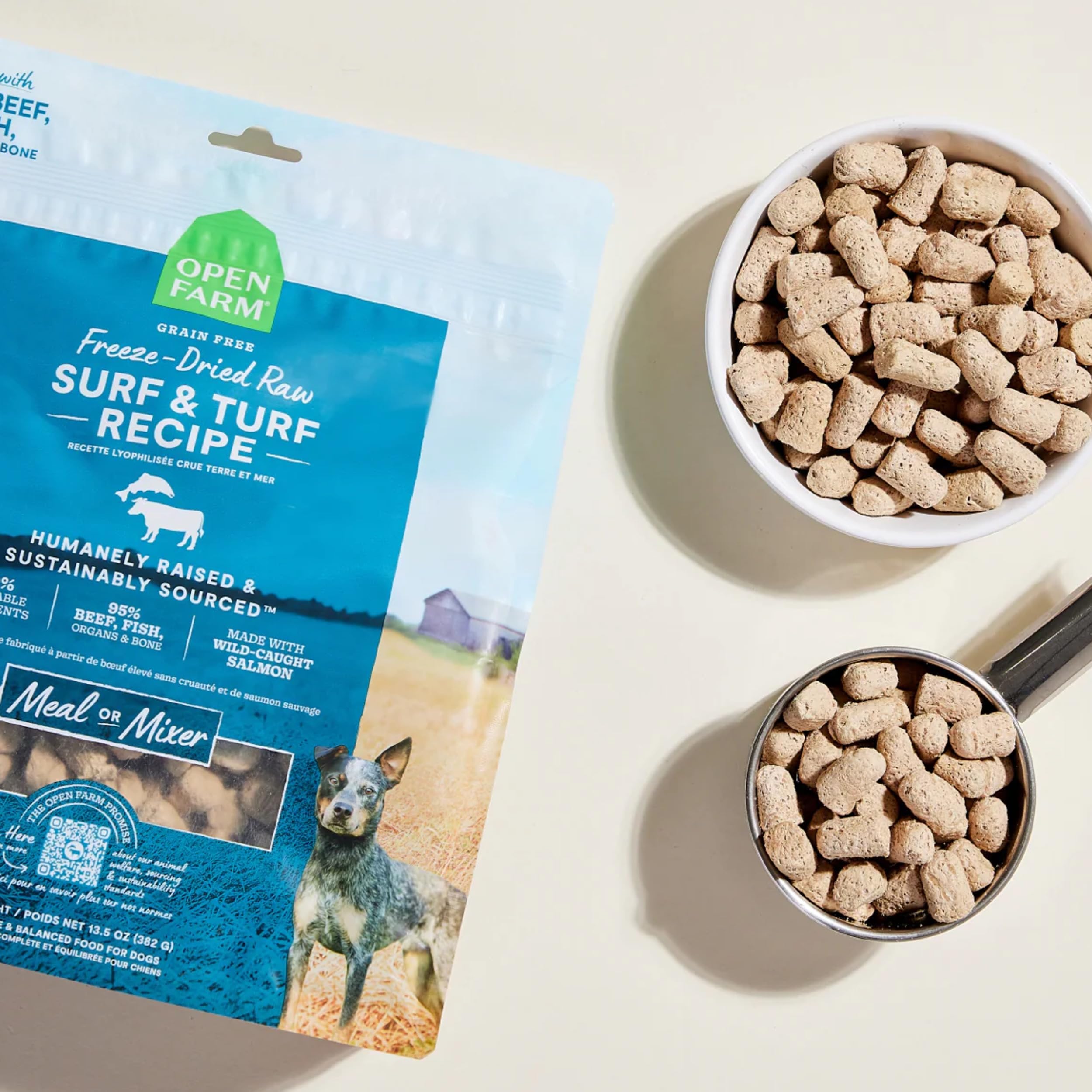 Open Farm Surf et Terre bouchées lyophilisées préservant goût et nutriments.