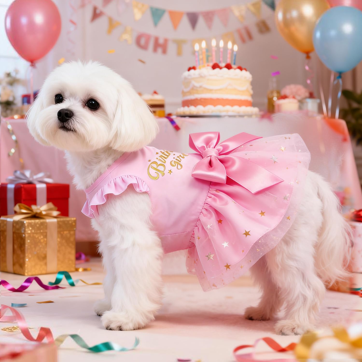 Détail du dos: robe Otunrues pour chien en tulle rose.
