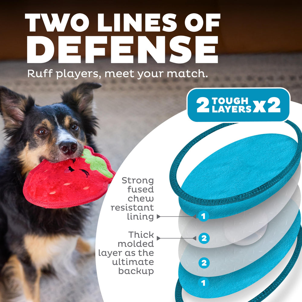 Outward Hound Tough Skinz présenté avec double couche pour jeux prolongés.