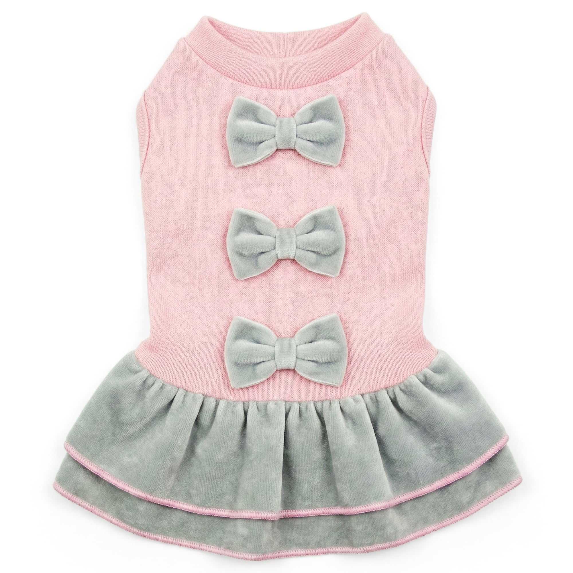 Robe Parisian Pet pour chien rose avec noeud chic, confort et style pour sorties hivernales.