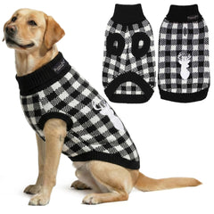 Pull Parisian Pet en col roulé carreaux blanc et noir, parfait pour balades hivernales.