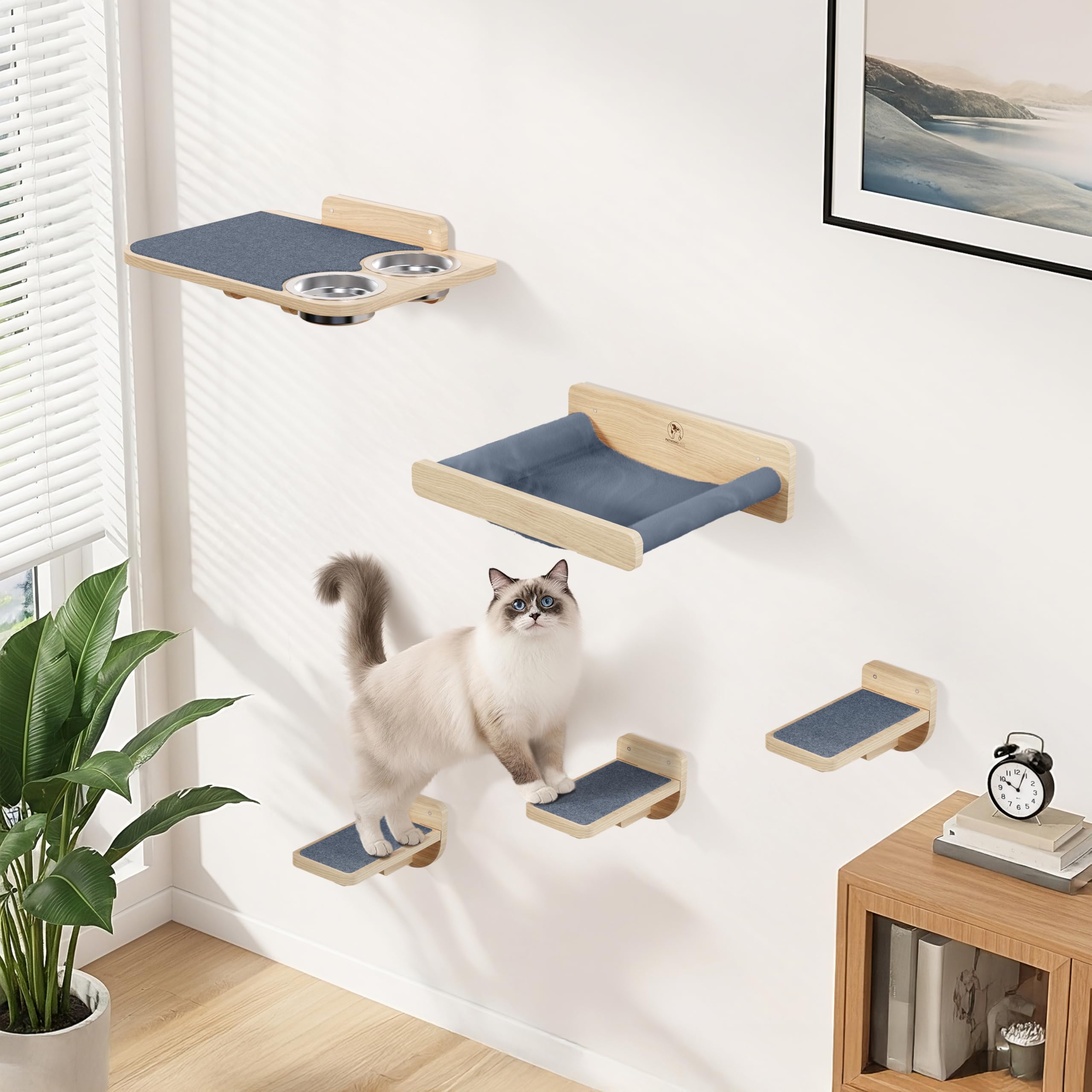 PATHOSIO PETS: système mural pour chats avec rayonnage vertical et accès facile.