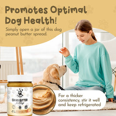 Chien utilisant un tapis de léchage avec Dawg Butter pour l’entraînement.