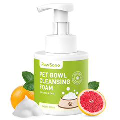 PawSono bouteille mousse nettoyante, texture dense prête pour un nettoyage rapide.