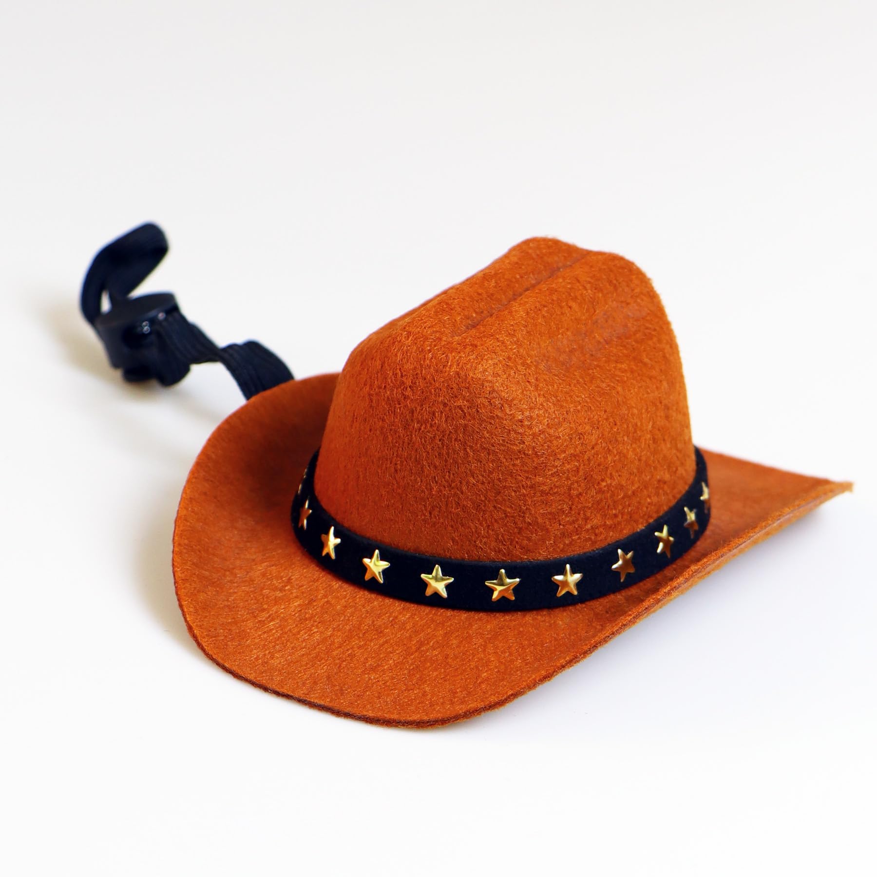 PAYHTOW détails étoiles et décoration bandana apportent une touche western chic.