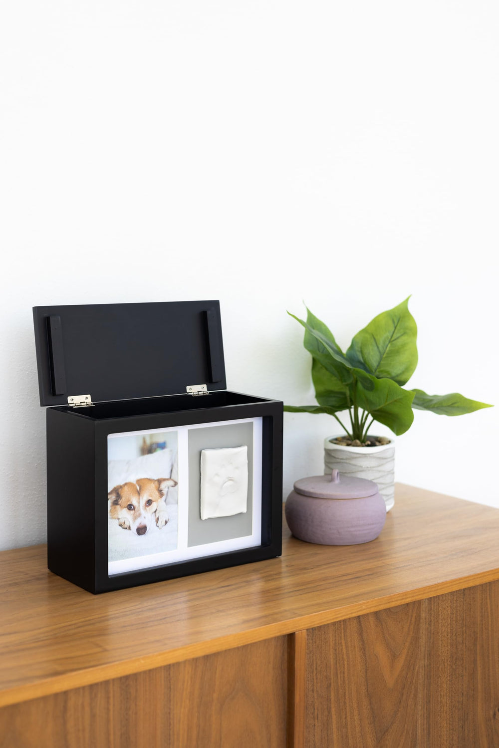 Design noir sobre et chic, s’adapte à tout intérieur