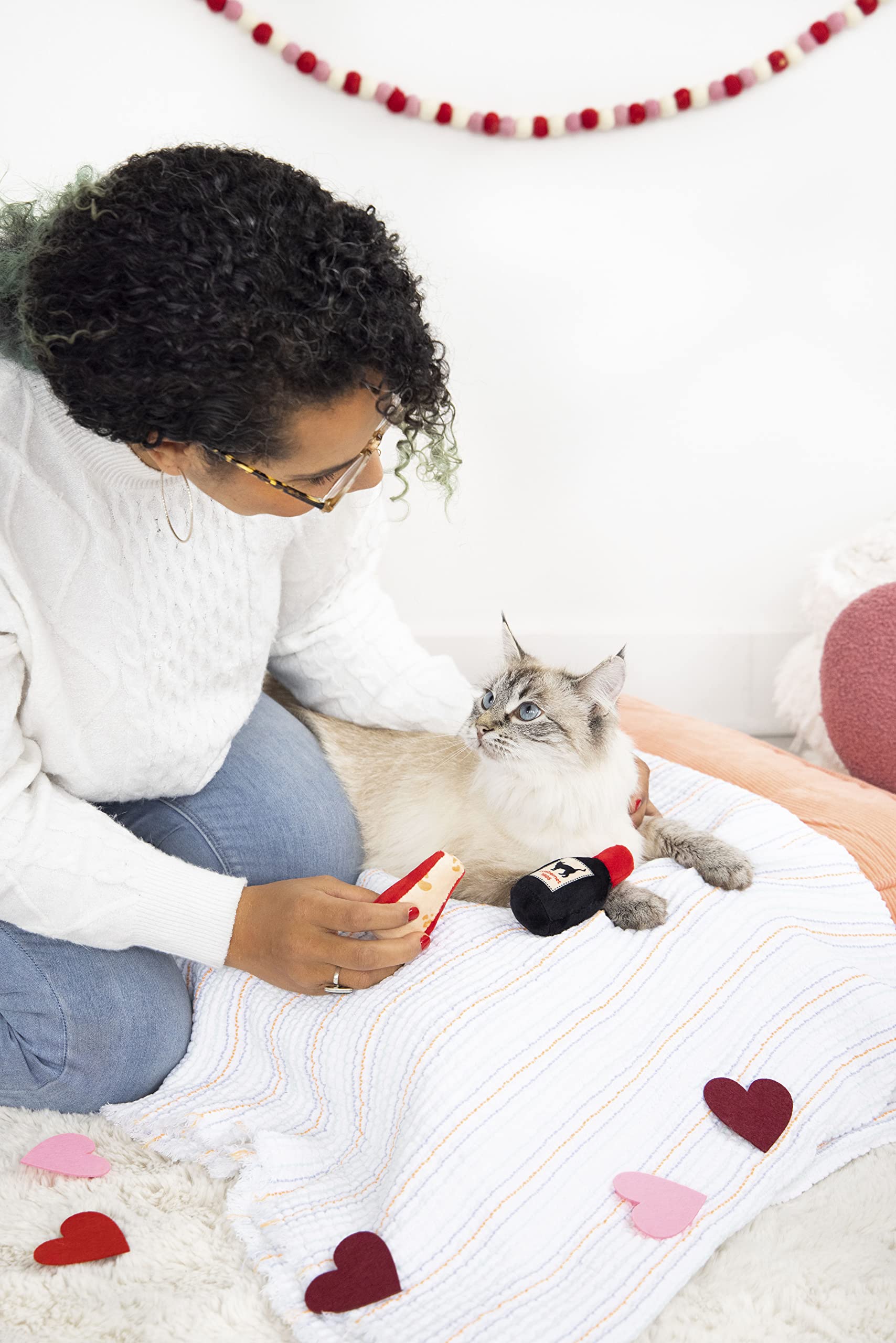 Pearhead chat peluche Valentin : douceur tactile pour chatons et chats.