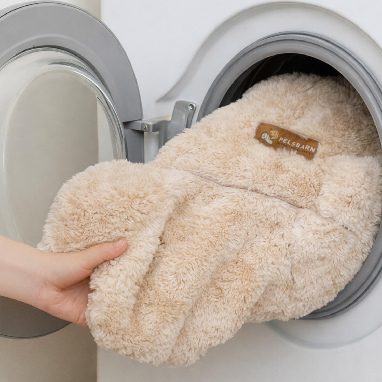 Pelsbarn rebords surélevés: enveloppement rassurant pour le repos.
