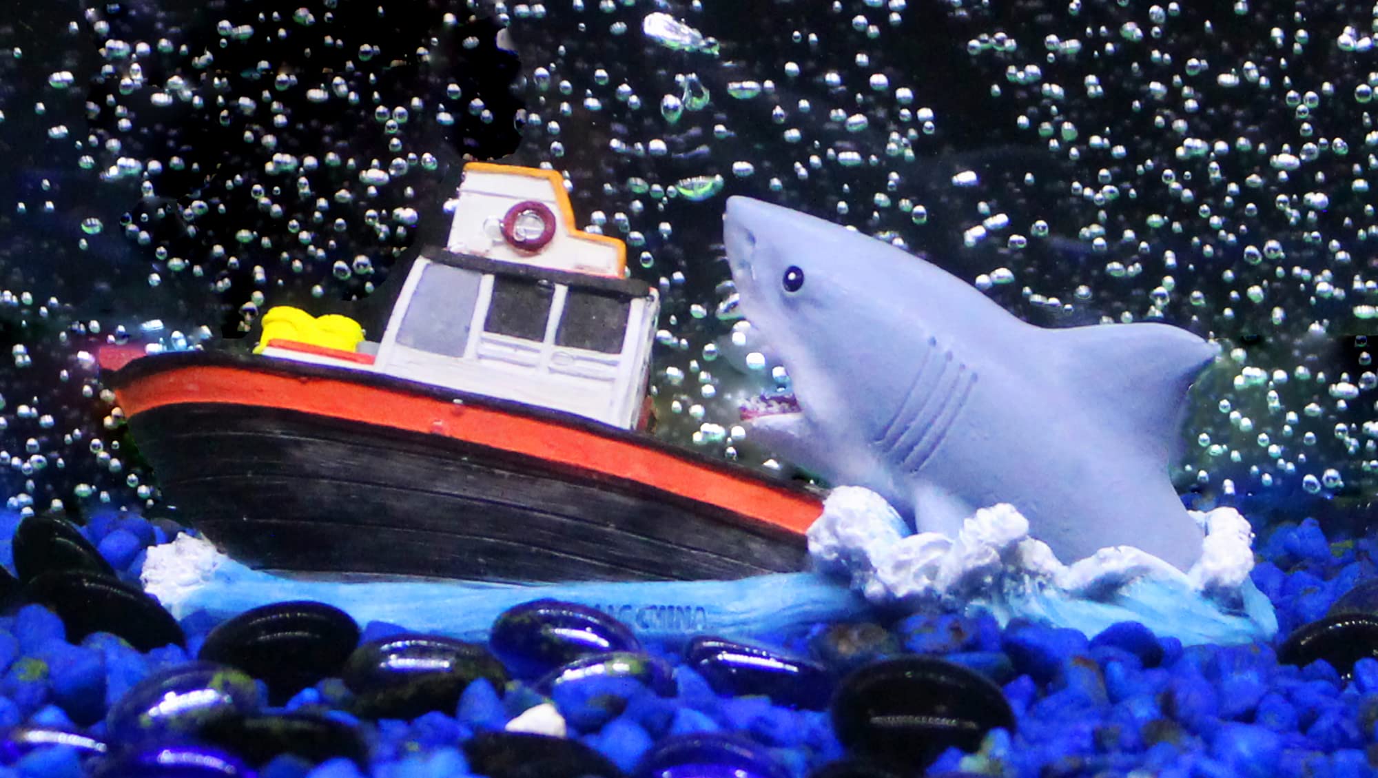 Penn-Plax petit-décor-jaws: parfait pour petits aquariums et espaces restreints.
