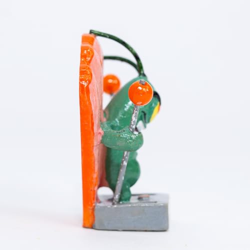 Décor miniature sûr et durable pour étagères et présentations thématiques.
