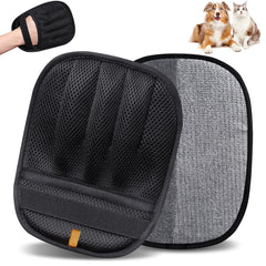 Gants Peston pour poils d’animaux sur canapé, élimination rapide et efficace.
