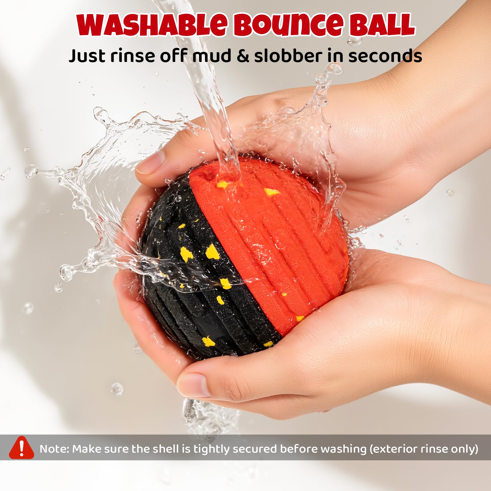 Boule Pet Deluxe diamètre 8 cm, idéale comme ballon léger et maniable.