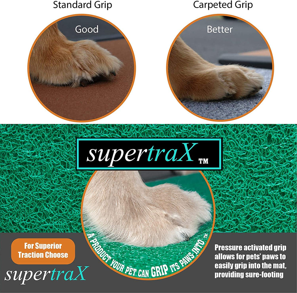 Tapis amovible supertrax sur rampe Pet Gear pour nettoyage rapide.