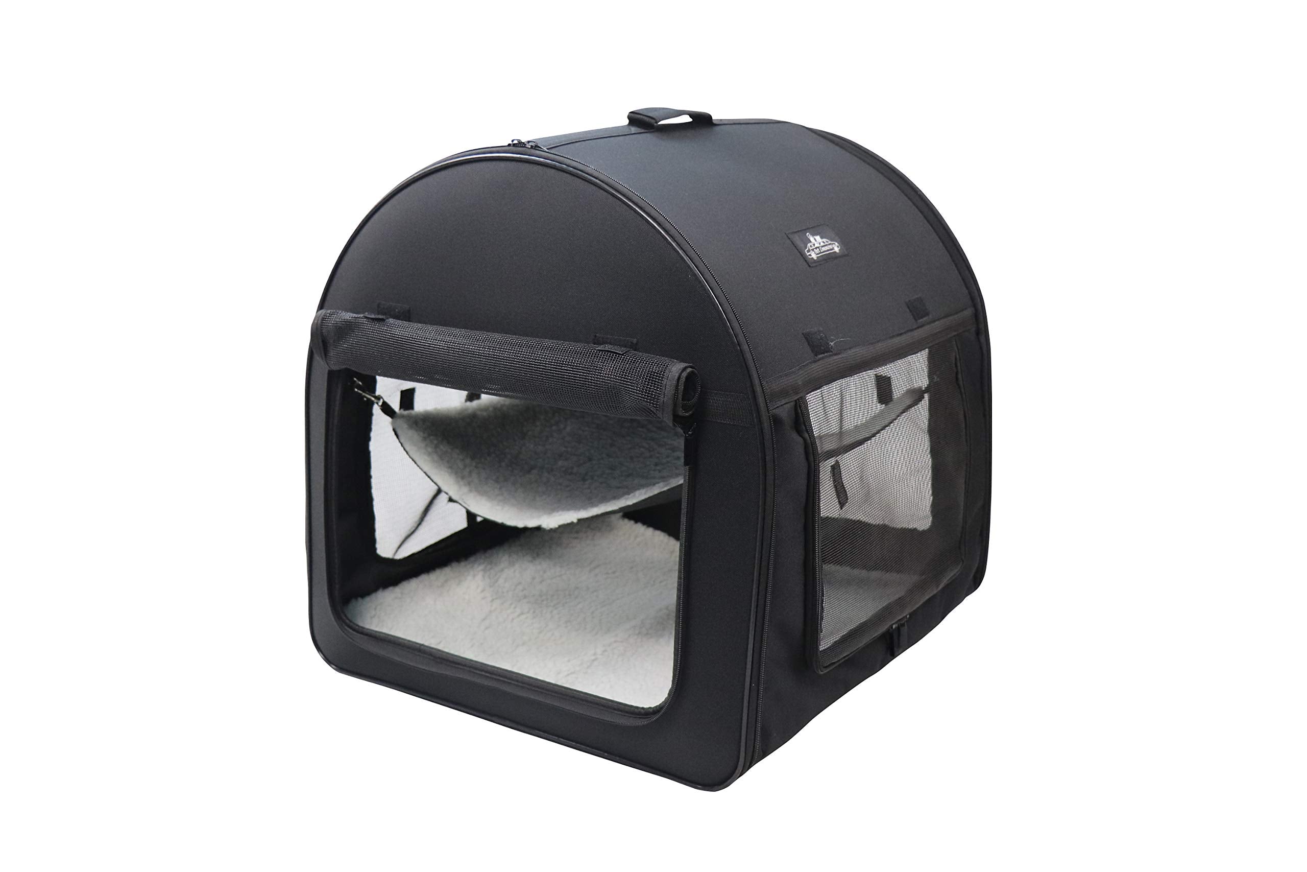 Pet Limousine cage douce avec rideaux ombrage pour repos extérieur.