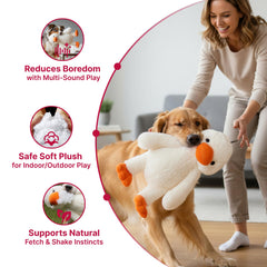 Canard Pet Lou avec sifflets dans les bras, stimulant le jeu interactif.