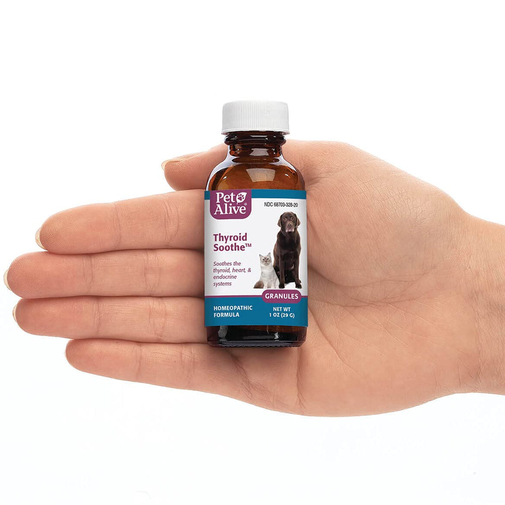 Étiquette claire du produit PetAlive thyroïde granules.
