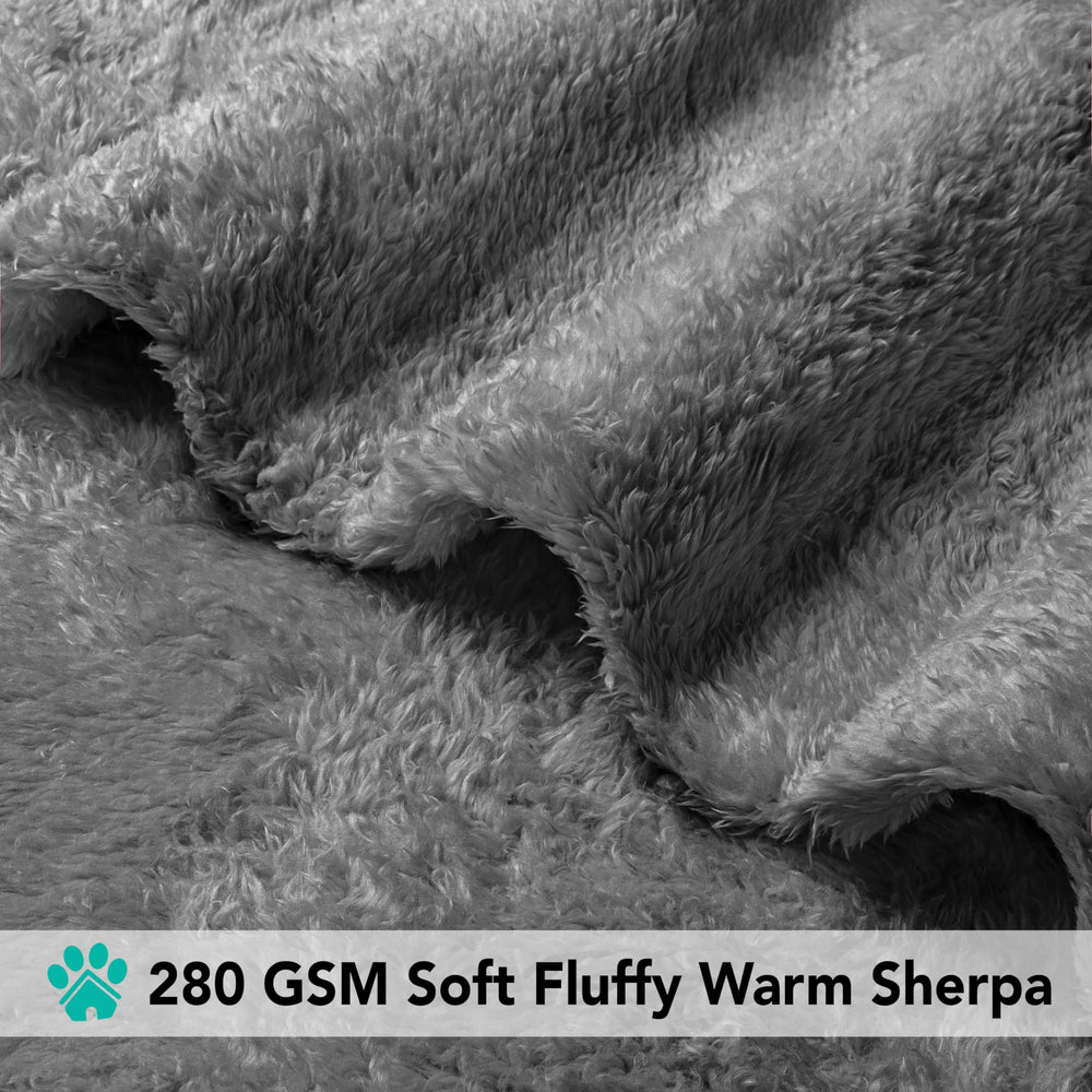PetAmi couverture-canape-protection-gris: protège les meubles tout en restant cosy.