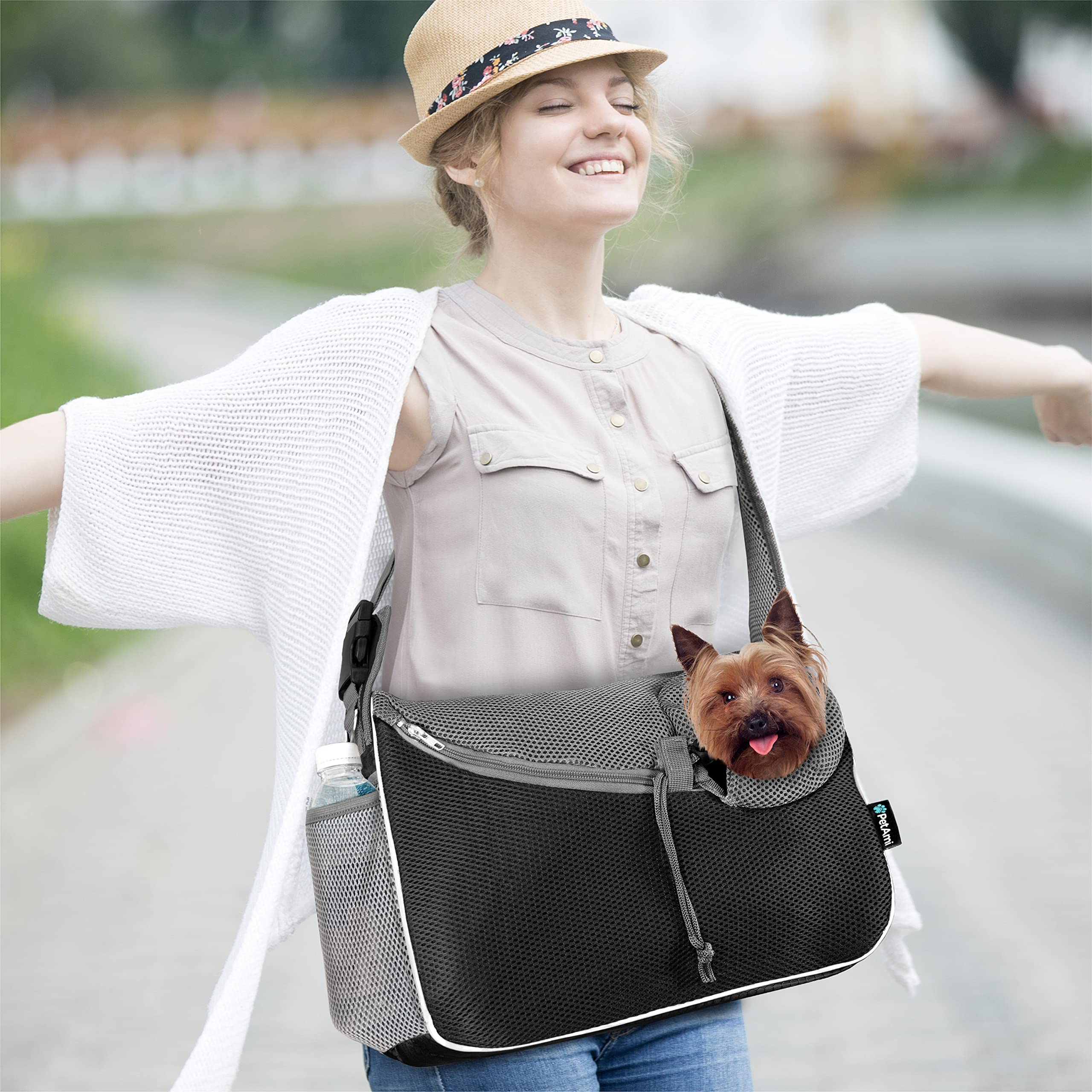 PetAmi sac porte-crossbody sangle rembourrée pour un port confortable.