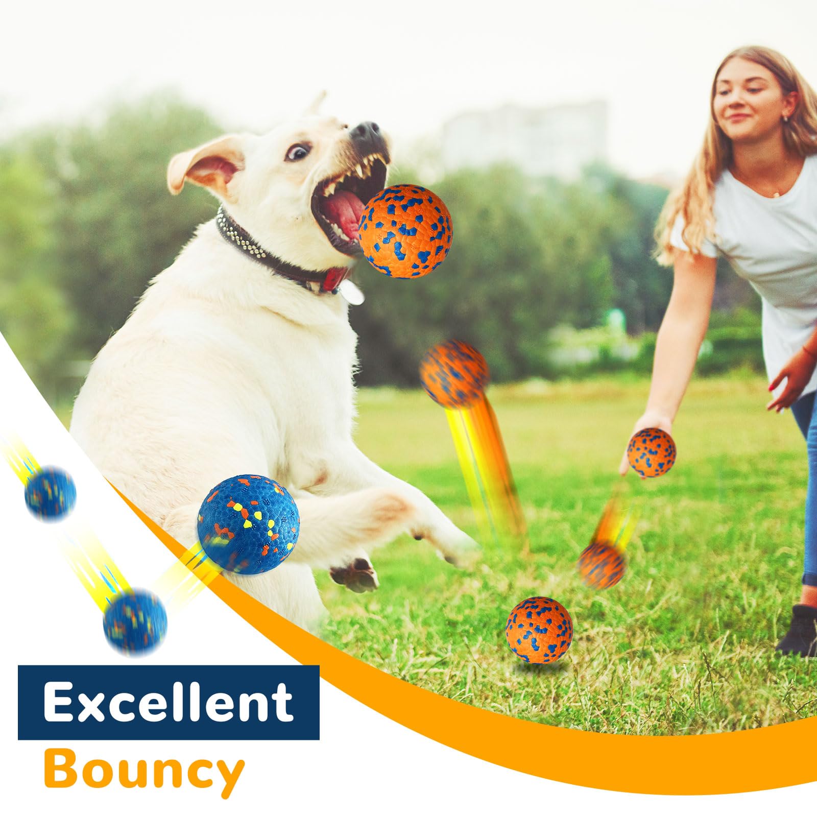 Quatre balles Petcare solides pour chiens moyens et grands.
