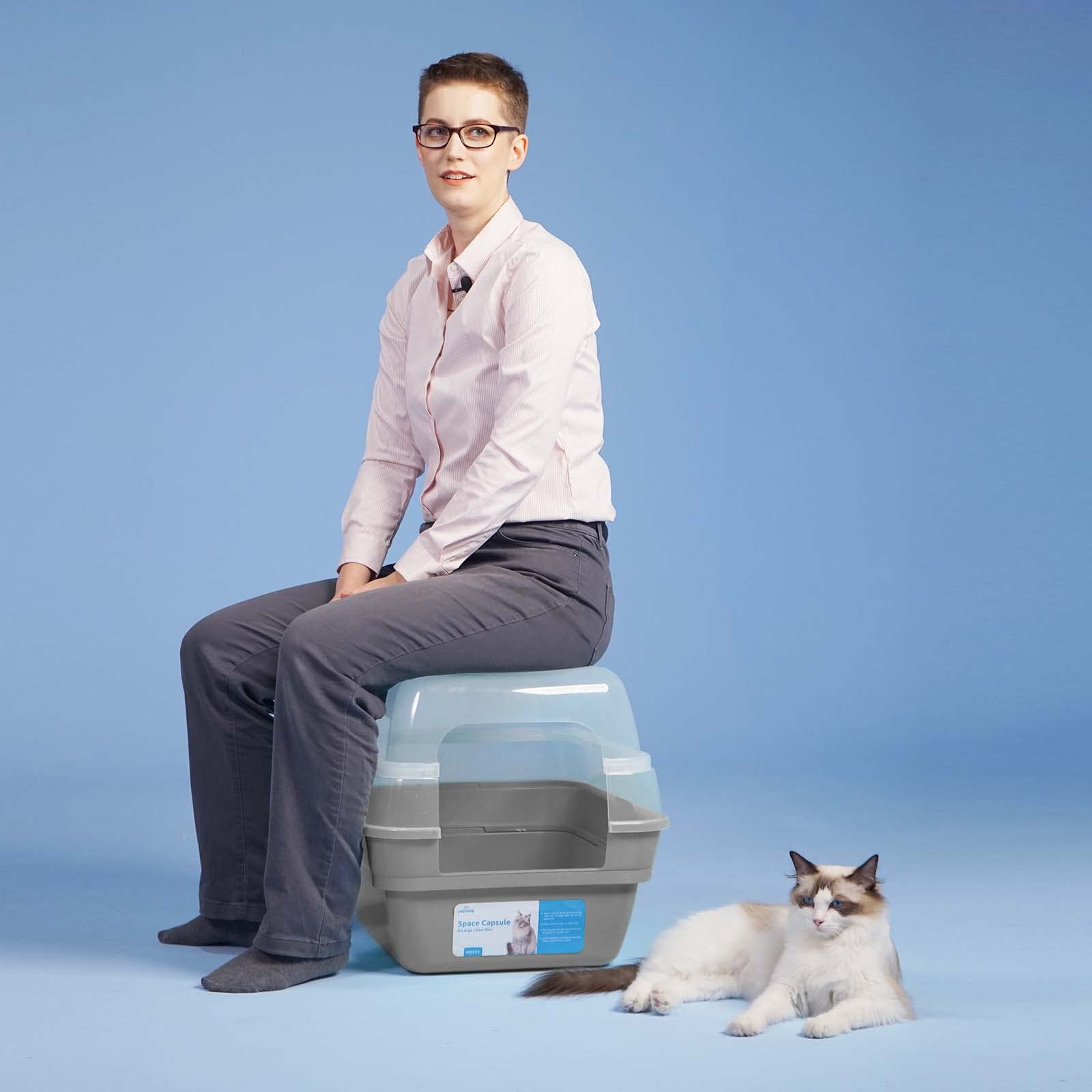 Petfamily bac-litiere-chat-deux-en-un: solution adaptable entre chaton et chat adulte.