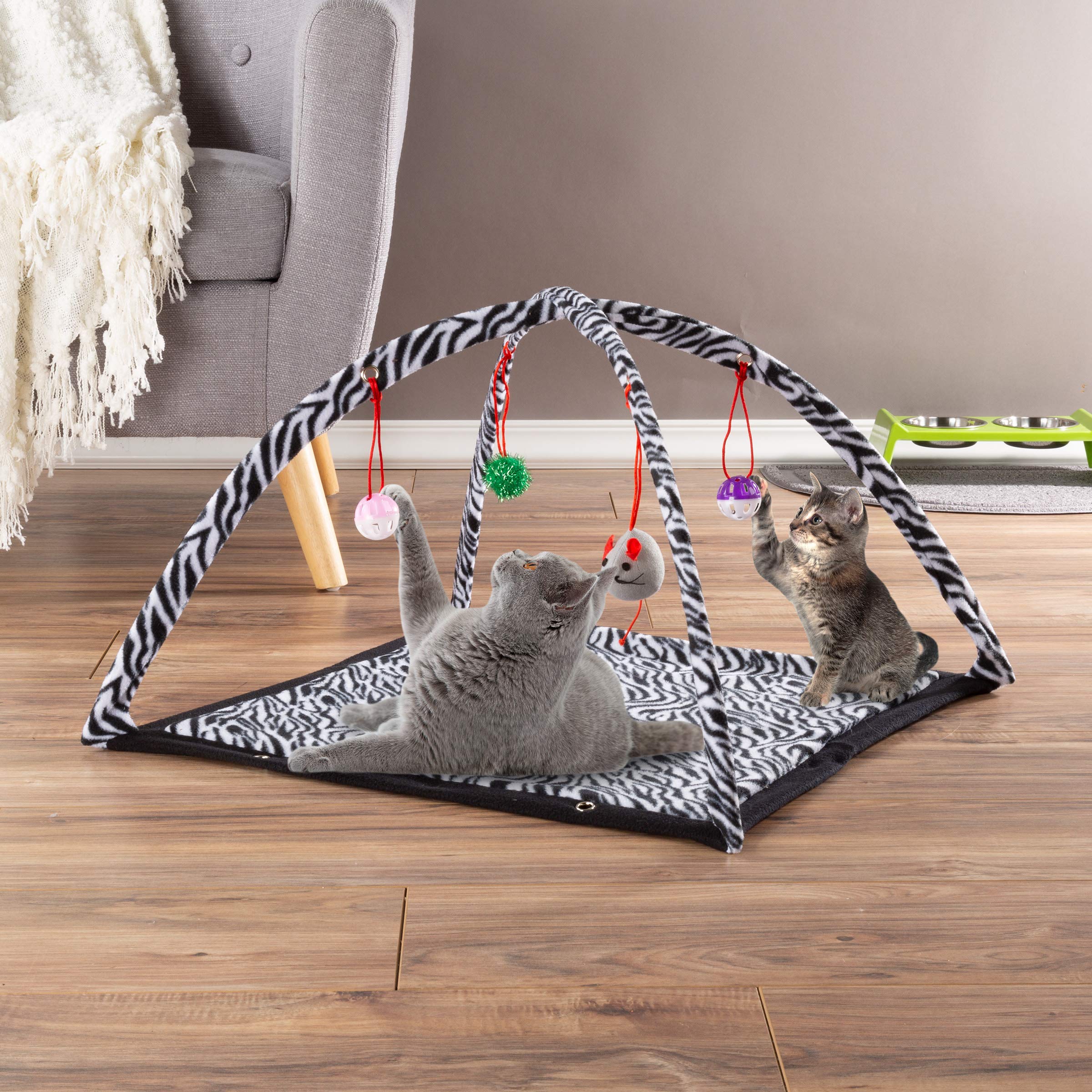 PETMAKER centre-chat-pliable-et-portable peut s'emporter partout lors de vos trajets.