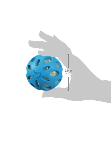 JW Crackle Heads balle-crackle moyenne en action, idéal pour lancer et rapporter.