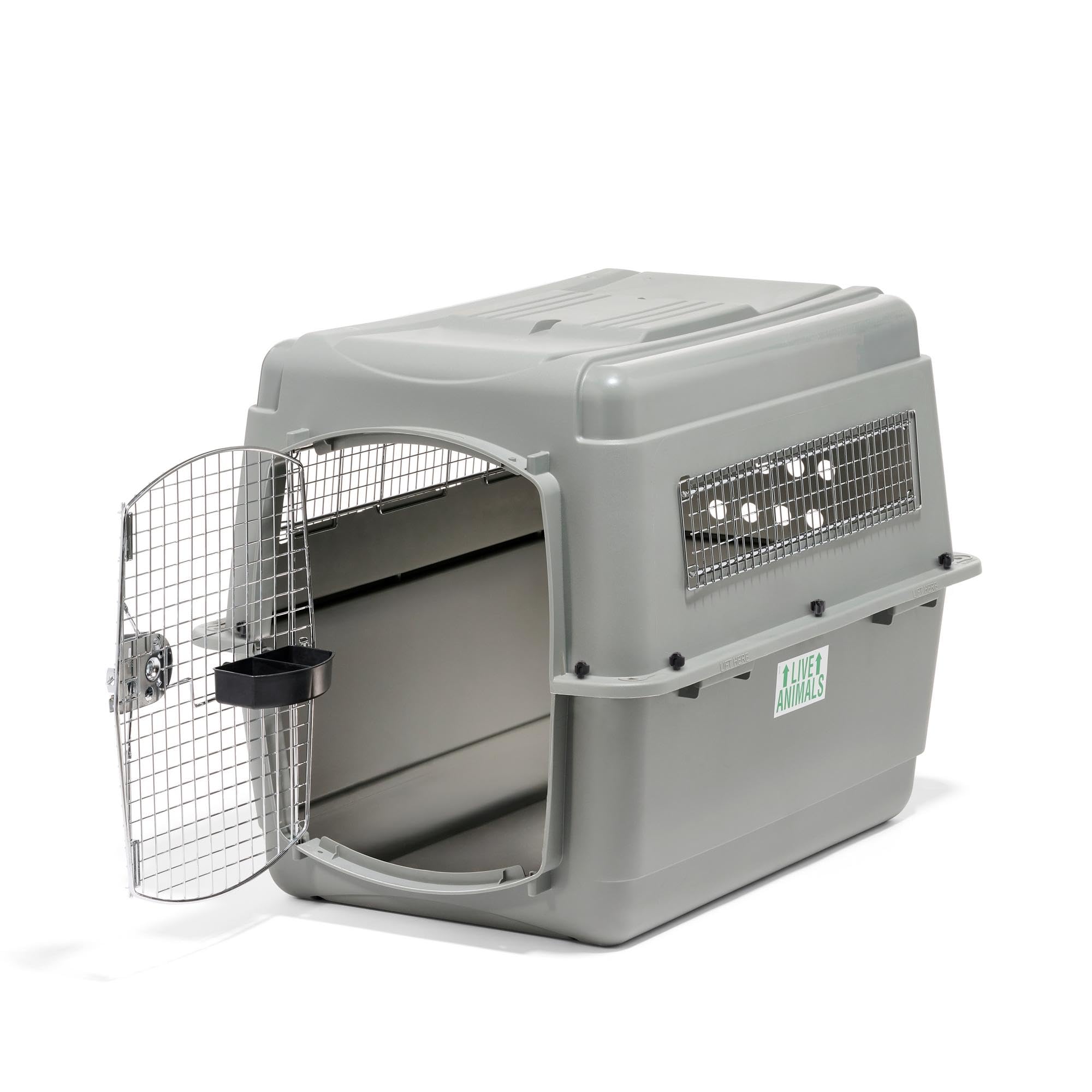 Petmate Sky Kennel intérieur spacieux pour grands chiens lors des trajets.