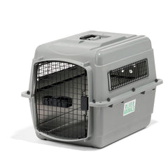 Loquet de sécurité du Sky Kennel assurant une fermeture fiable.