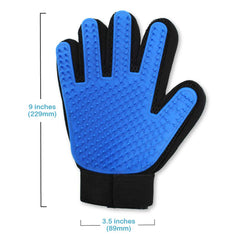 Gants Pets First pour la queue accélèrent le brossage sans douleur.