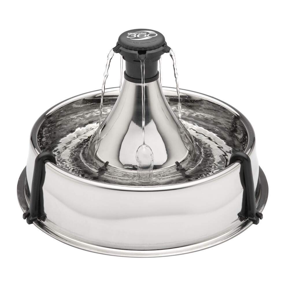 PetSafe Drinkwell 360 filtre-carbone réduit les odeurs et saveurs indésirables.