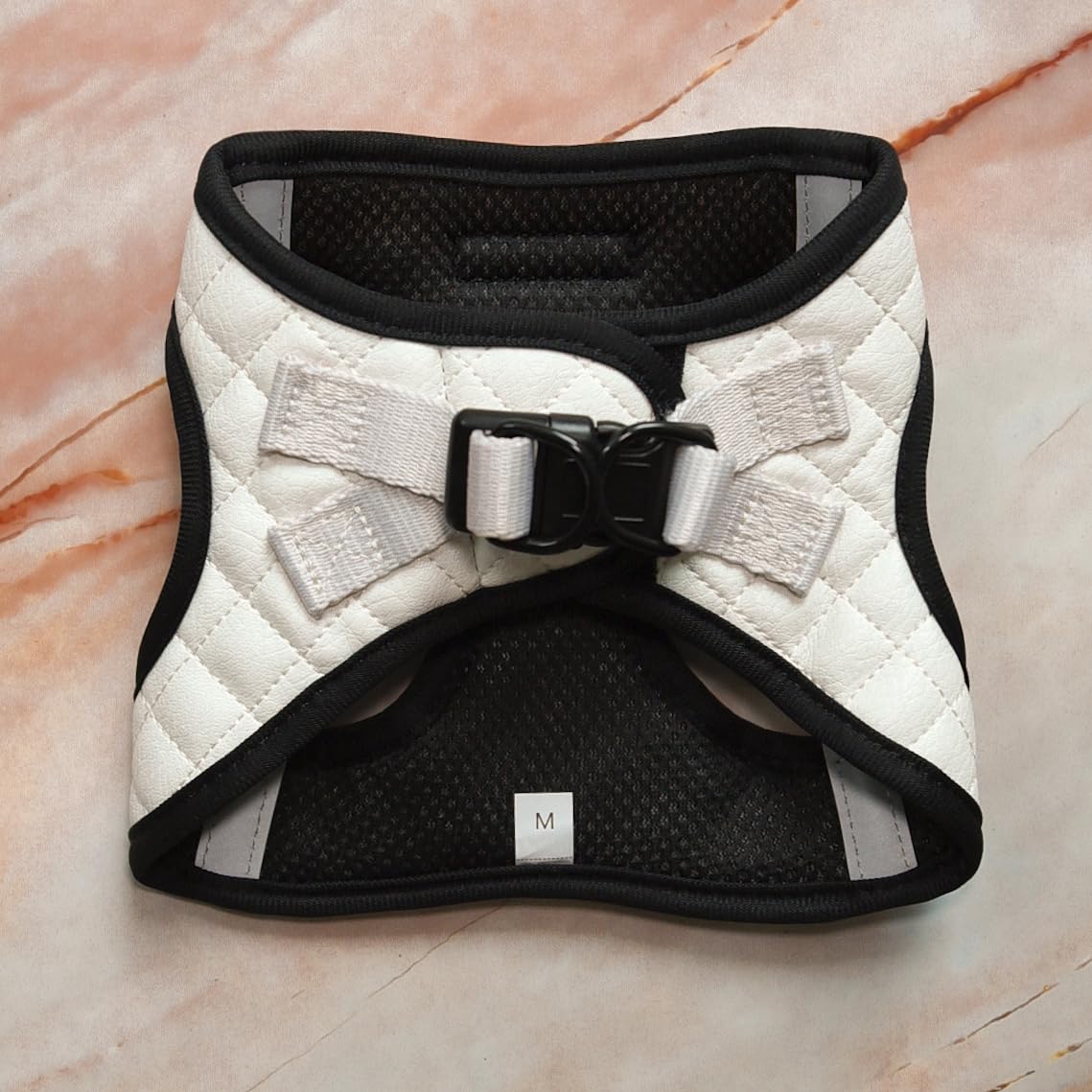 PETsRUS harnais-chien maille-respirante assure ventilation lors des balades.