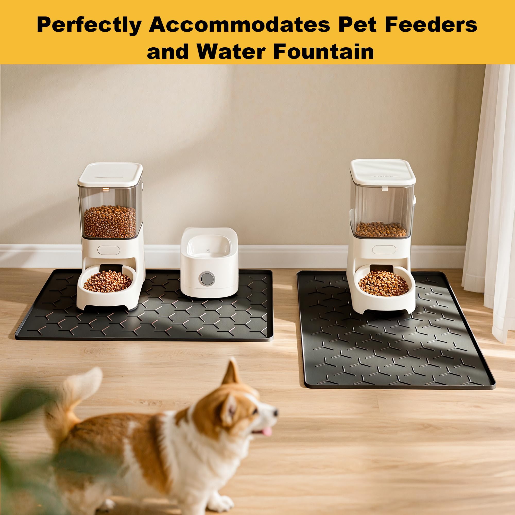 Pieviev-tapis-usage-chiens-et-chats: convient à plusieurs animaux et bols doubles.