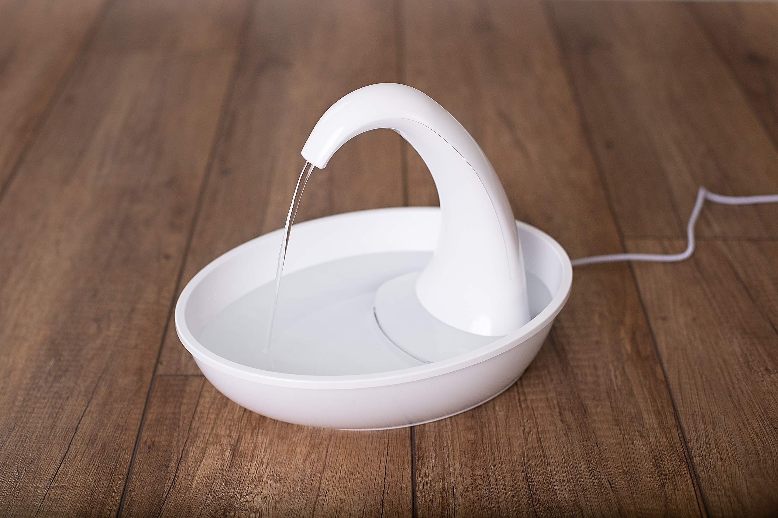 Nettoyage facile: pompe et impeller du Pioneer Pet Swan.