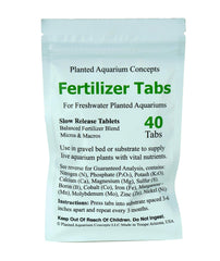 Tablettes d'engrais Planted Aquarium Concepts dans le substrat favorisant l'enracinement.