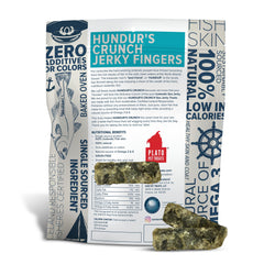 PLATO Hundur’s Crunch Fingers gros plan sur la peau de morue, source d’Oméga naturelle.