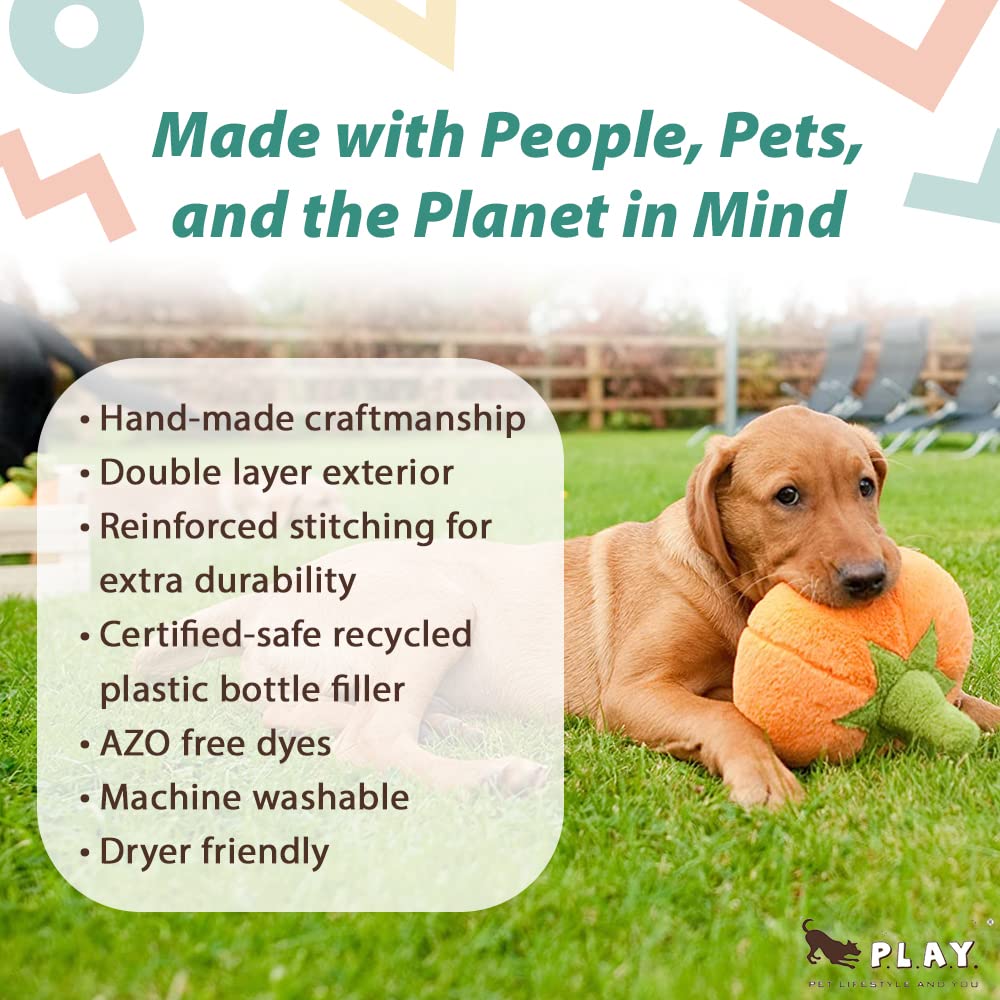 Jouet P.L.A.Y. pomme avec sifflet, idéal pour petits chiens.