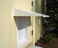Plexidor auvent porte animaux, installation facile pour une protection durable.