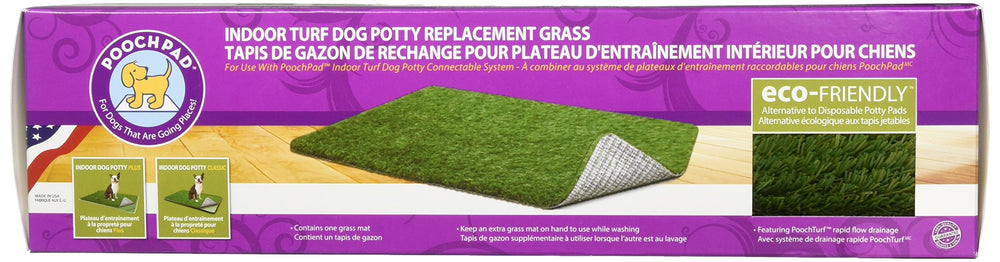 PoochPad utilisé comme tapis potty intérieur, drainage rapide.