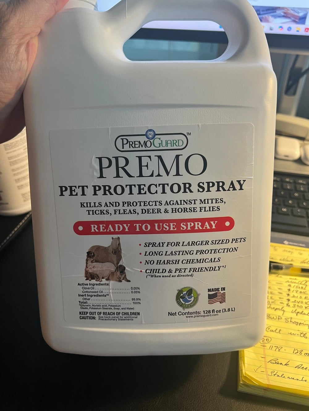 Premo Guard Spray agit au contact contre puces, tiques et acariens.