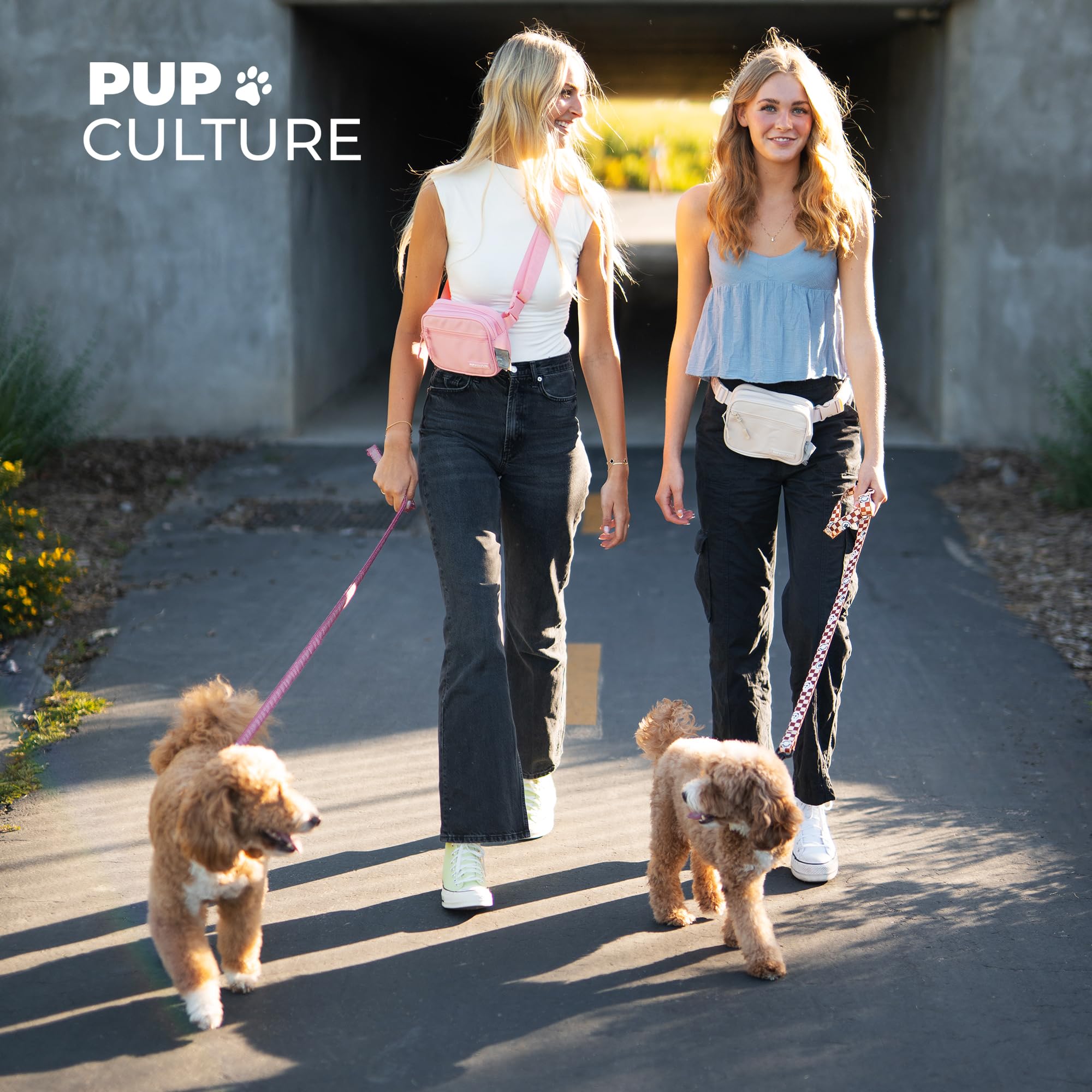 Pup Culture – Sac friandises amovible, nettoyage facile après l’entraînement.