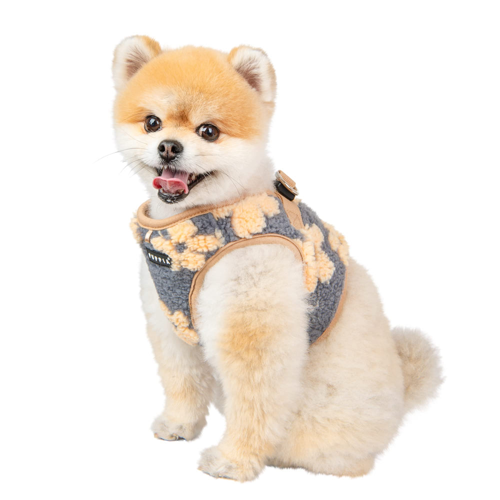 Harnais Puppia Ren Vest taille Small beige, prêt pour promenades hivernales.
