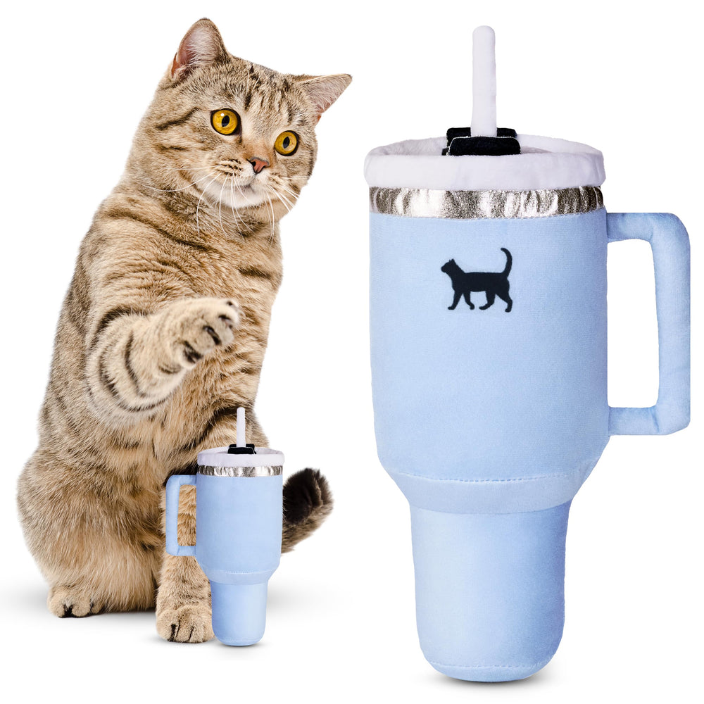 Jouet Kitty Cup de PUPROAR avec herbe à chat et craquement, stimulant le jeu.