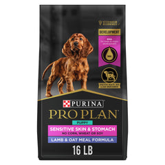 Purina Pro Plan chiot croquettes agneau et avoine, texture croquante et appétente.