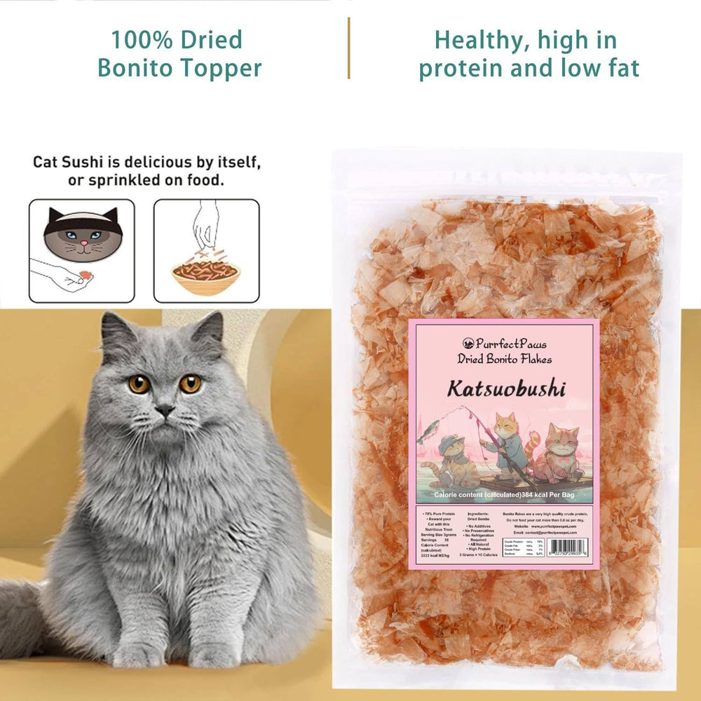 Purrfect Paws flocons bonito séchés, gros plan, arôme naturel attirant les animaux.
