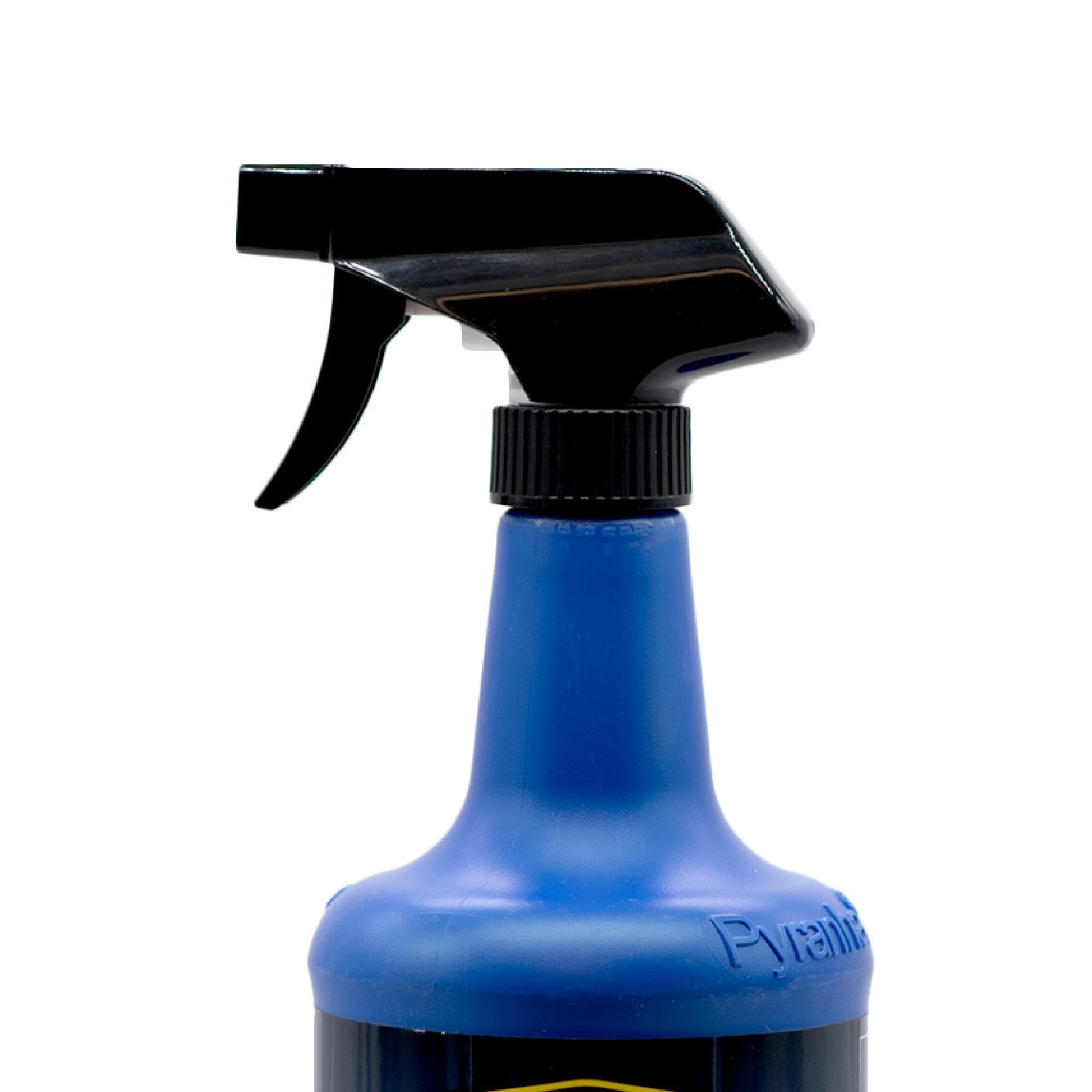 Pyranha équin pulvérisateur arôme citronnelle : parfum agréable pour le confort du cheval.