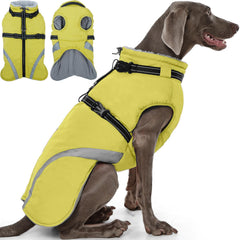 Manteau QBLEEV pour chien avec harnais intégré, pratique pour des promenades plus sûres.
