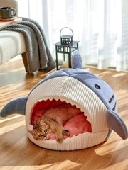 QWINEE Nid-chat Requin bleu, matière polyester douce, toucher agréable et durable.